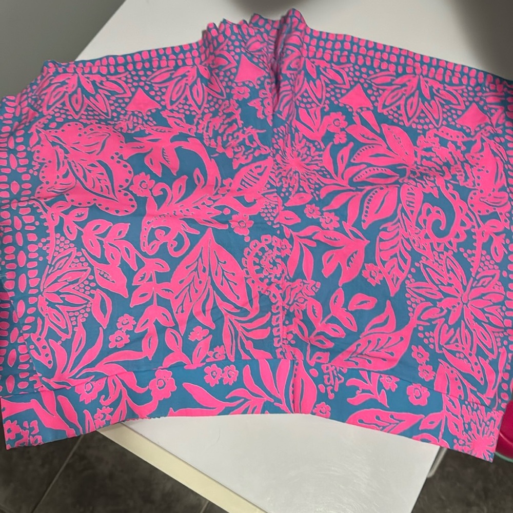 NWOT 5" Neilah Short Aura Pink Leaf An Impression Engineered Short